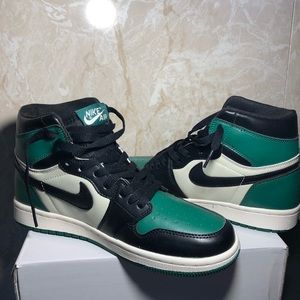 Pine Green Jordan 1s